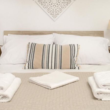 Sand Rooms To Let Nea Roda Luaran gambar