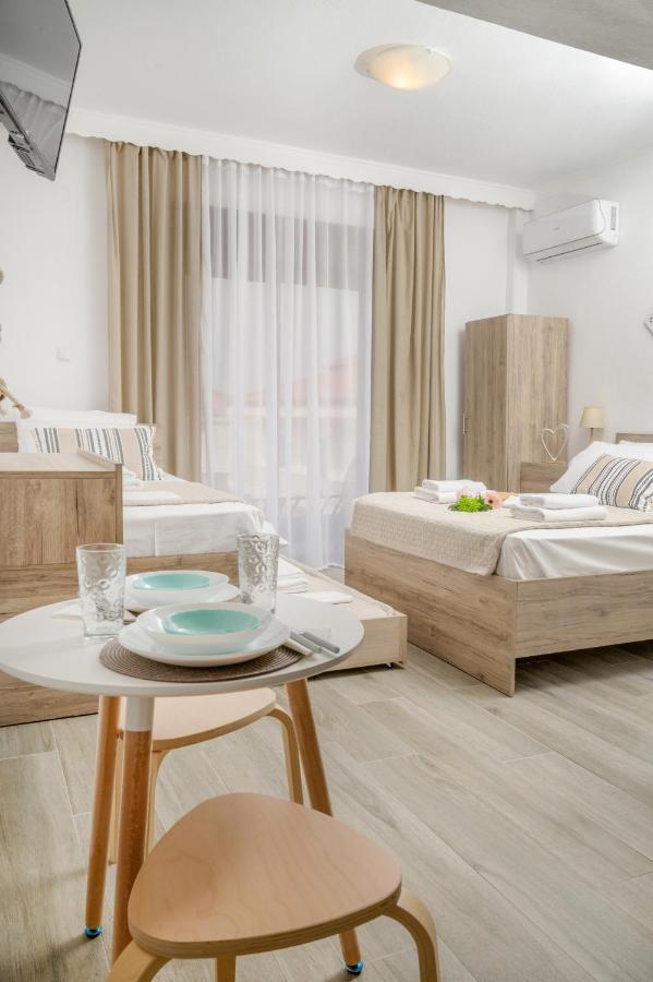 Sand Rooms To Let Nea Roda Luaran gambar