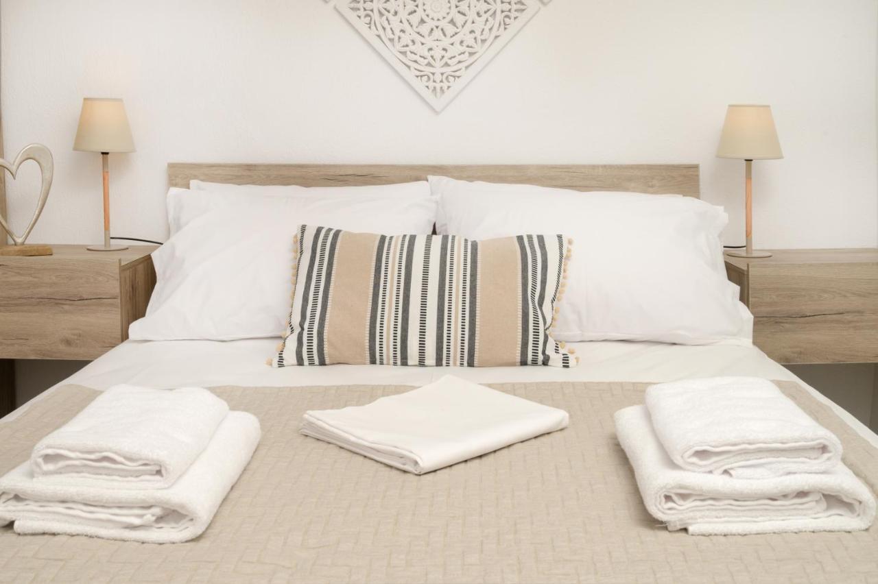 Sand Rooms To Let Nea Roda Luaran gambar